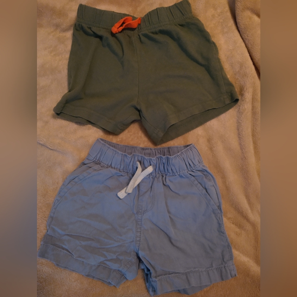 Free With Purchase The Children's Place Light Gray And Green Baby Shorts